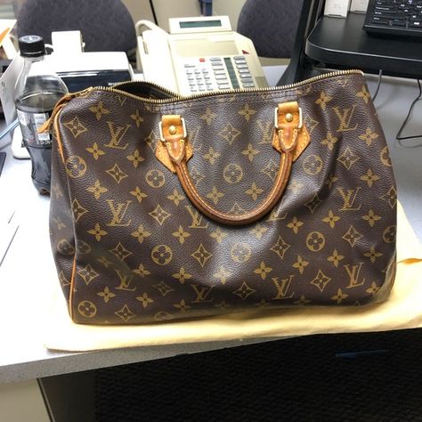 LV speedy 35 Speedy Bag, Lv Speedy, Speedy 35, Vuitton Handbags, Louis Vuitton Handbags, Something New, Louis Vuitton, Handbags, Fashion Trends