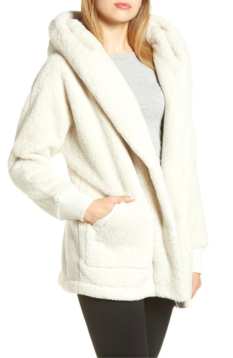 The North Face is known for being reliable on the ski slopes but this cozy, plush hoodie wins hands down for “most pretty” ski accessory! Looking for more options? Click through to check them out, tell us which is the one you love the most! #TravelFashionGirl #TravelFashion #TravelClothing #fleecejackets #traveljackets #lightjackets North Face Winter Coat, Travel Fashion Girl, Travel Jacket, Reversible Coat, Perfect Coat, Wrap Jacket, Hooded Raincoat, Christmas 2019, Jackets Online