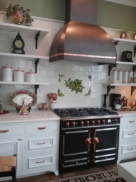 Custom Vent Hoods, White Kitchen Countertops, Kitchen Vent Hood, Copper Range, Range Hood Vent, Hood Ideas, Pretty Homes, Copper Range Hood, Kitchen Vent