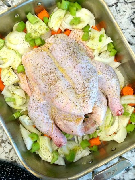 Young Chicken Recipe, Chicken Pot Roast, Whole Chicken In Oven, Chicken 101, Roast A Chicken, Chicken Receipes, Oven Chicken Recipes, Whole Roasted Chicken, Easy One Pot Meals