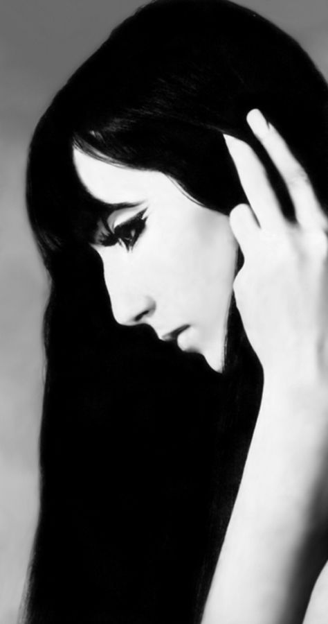 Stunning Photos of Cher Taken by Richard Avedon for Vogue in 1966 ~ Vintage Everyday Cher Bono, Eartha Kitt, Julie Andrews, Richard Avedon, Barbra Streisand, Poses References, Foto Art, 인물 사진, White Photo