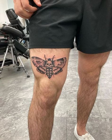 Moth Tattoo. - Calls for Jobs.com Check more at https://howcandothis.com/manstyle/moth-tattoo-calls-for-jobs-com/ Mens Moth Tattoo, Fuzzy Moth, Different Styles For Men, Tattoo Ideas Leg, Moth Tattoo Meaning, Traditional Moth Tattoo, Moth Tattoos, Tattoo Pierna, Cupid Tattoo