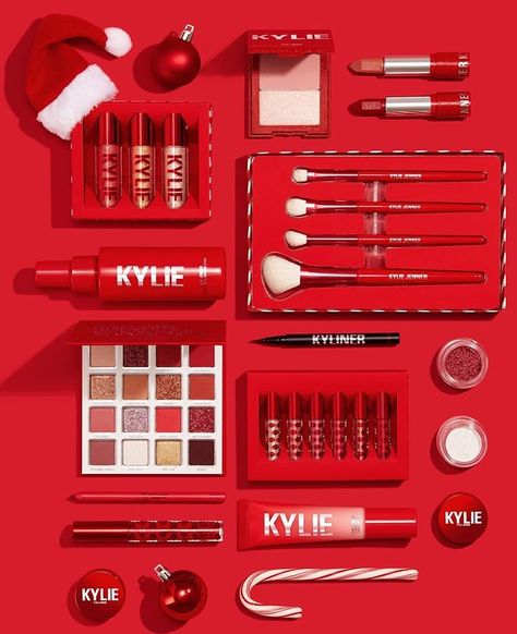 Kylie Kardashian Makeup, Kylie Holiday Collection, Kylie Jenner Collection, Kylie Cosmetics Holiday Collection, Maquillaje Kylie Jenner, Kylie Makeup, Makeup Pallets, Lipstick Kit, Kylie Jenner Makeup