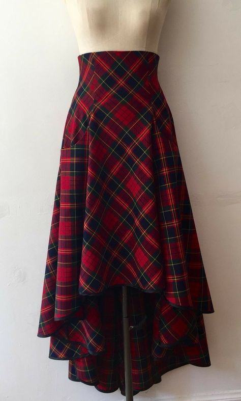 Matador Jacket, Waterfall Skirt, Tartan Fashion, Skirt Denim, Red Tartan, Skirt Mini, Hem Skirt, 가을 패션, Mode Vintage