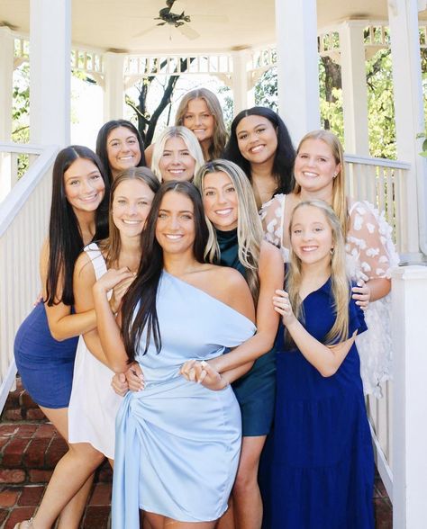 Sorority Council Photoshoot, Sorority Exec Photoshoot Ideas, Sorority Exec Board Photoshoot, Exec Board Photoshoot, Sorority Exec Photoshoot, Recruitment Photoshoot, Sorority Photoshoot Ideas, Sorority Pics, Publicity Ideas