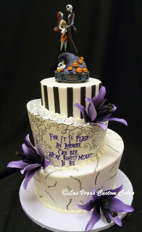 Tim Burton Wedding Cake, Nightmare Before Christmas Wedding Cakes, Jack And Sally Wedding Cake, Horror Wedding Cake, Gothic Wedding Cakes, Cartoon Wedding Cake, Wedding Cake Ideas Unique, Fun Wedding Cakes, Goth Wedding Cake