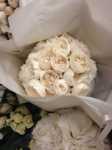 David Austin Bouquet, Austin White, David Austin Rose, Austin Rose, Unique Wedding Flowers, Rose Wedding Bouquet, Roses White, White Wedding Bouquets, David Austin Roses