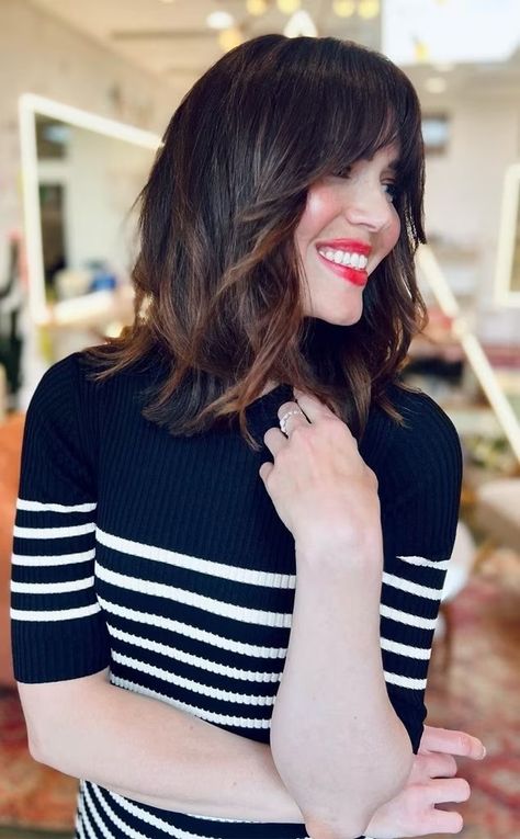 Mandy Moore Short Hair, Mandy Moore Hair, Short Hair Bangs, Fine Hair Bangs, Hairband Hairstyle, Hair Change, Womens Haircuts Medium, Summer Cut, Hair And Makeup Tips