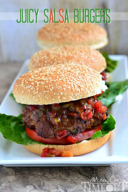 Juicy Salsa Burgers made with a secret ingredient!  | MomOnTimeout.com Salsa Burgers, Salsa Burger, Burgers Recipes, Best Burger Recipe, Best Burgers, Hamburger Recipes, Delicious Burgers, Beef Burgers, Taste Made