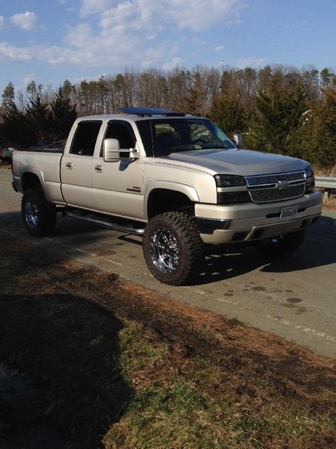 Lowered 6" Zone w/ 3" blocks on 33's - Page 4 - Chevy and GMC Duramax Diesel Forum    4"block 45.5" fender height all way around Chevy Cateye, Cateye Chevy, Chevy Duramax, Best Pickup Truck, Custom Lifted Trucks, Trucks Chevy, Studebaker Trucks, Diesel Mechanics, Dream Trucks