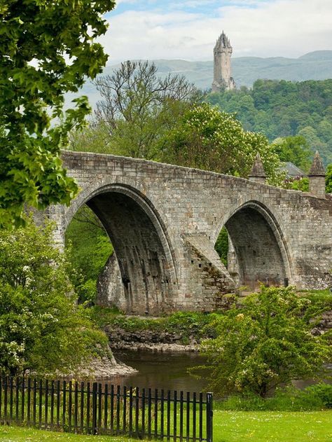 Stirling Bridge and The Wallace Monument, Stirling, Scotland. Stirling Scotland Aesthetic, Scotland Stirling, Wallace Monument, Stirling Scotland, Stone Bridges, Old Bridges, Beautiful Bridges, Stirling Castle, Beautiful Scotland