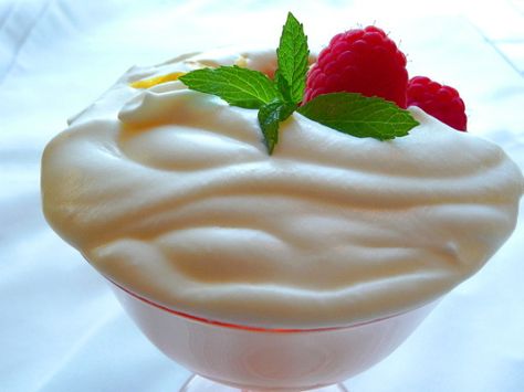 After a nice dinner in an Italian restaurant, my mom, daughter And I shared a fabulous dessert - the sweet cream was rich and berries were layered inside. I went on a mission to re-create the dessert and came up with this recipe. The cream is soft - not stiff or firm, like whipped cream. You can use your favorite fresh fruit or coulis. Layer it in a clear glass goblet or parfait dish; about 2 cups of berries or fruit coulis will be right. Chocolate Roulade Recipe, Marscapone Cream, Mascarpone Cream Recipe, Desserts Italian, Fruit Coulis, Dessert Mascarpone, Chocolate Roulade, Mousse Au Chocolat Torte, Mascarpone Dessert