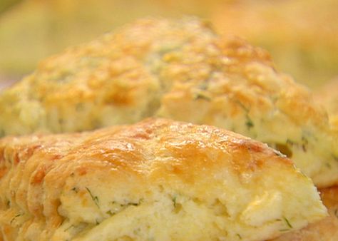 Cheddar-Dill Scones recipe from Barefoot Contessa via Food Network Dill Scones, Barefoot Contessa Recipes, Cheese Scones, Scones Ingredients, Savory Scones, Ina Garten Recipes, Queso Cheddar, Scones Recipe, Barefoot Contessa