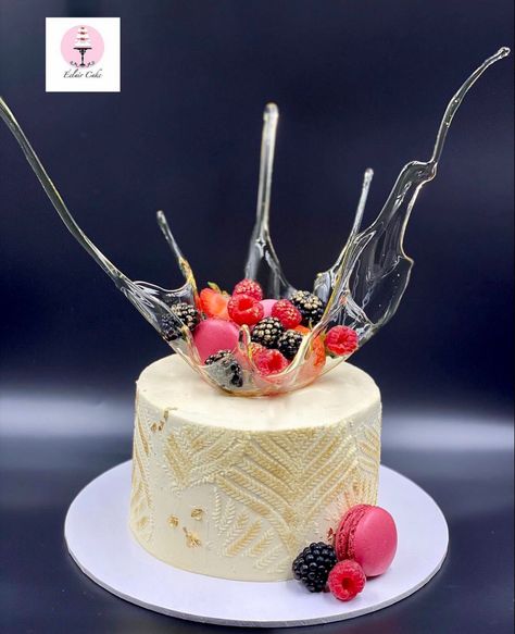 Isomalt Cake Decoration, Isomalt Cake Topper, Isomalt Decorations, Isomalt Cake, Gold Leaf Cakes, London Cake, Chocolate Fruit, Cake Craft, Glass Cakes