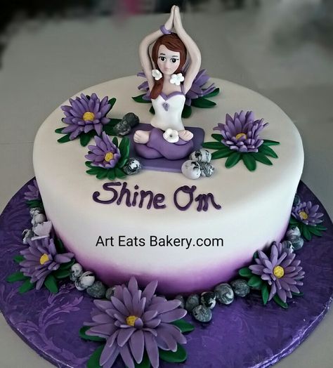 Custom lady's celebration cake with edible handmade Yoga instructor in the lotus position surrounded by edible purple lotus flowers. Yoga Cake Ideas, Spiritual Cake, Yoga Cake, Lotus Cake, Cake Purple, Yoga Party, Purple Lotus, Unique Birthday Cakes, Cake Writing