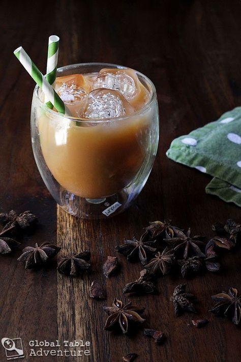 Simple and tasty Thai Iced Tea recipe. Pin now, enjoy it later! Thai Iced Tea, Easy Cold, Cocktails Recipes, Ceylon Tea, Thailand Food, Thai Tea, Spice Tea, Drinks Cocktails, Asian Inspired Recipes