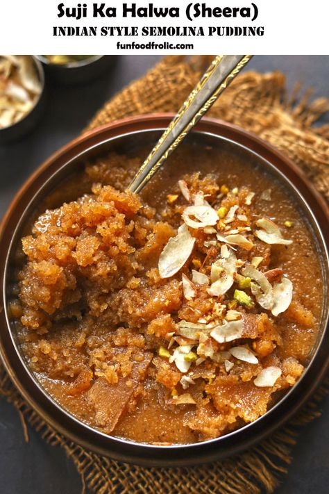 Suji Ka Halwa Sweet Dishes Indian, Sweet Dishes Desserts Indian, Dessert Indian, Indian Sweets Recipes, Indian Deserts, Sooji Halwa, Desi Desserts, Easy Indian Dessert Recipes, Easy Indian Dessert