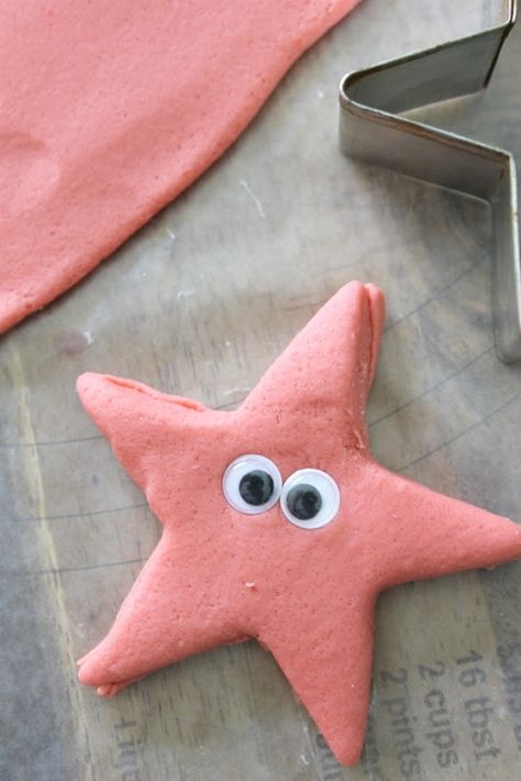 homemade play dough...starfish! Homemade Play Dough Recipe, Play Dough Recipe, Homemade Playdough Recipe, Playdough Recipe, Fun Summer Activities, Homemade Playdough, Summer Activity, Play Dough, Dough Recipe