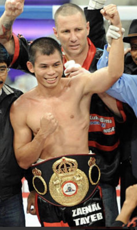 Chris John,Indonesia WBA World Featherweight Champion 2003-13 Chris John, 1 Month, Boxing, Sumo Wrestling, Wrestling, Indonesia, Photo And Video, History