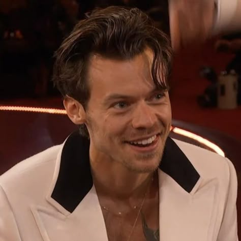 Harry Styles Update, The Grammys, Harry Styles Pictures, Harry Styles Photos, Mr Style, Harry Edward Styles, Edward Styles, Fav Celebs, Grammy Awards