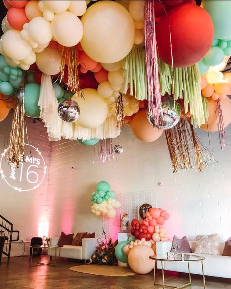 MomsKloset Balloon Boutique on Instagram: “Talk about a balloon ceiling installation!! It was so great working with @j.divineevents back in August for this cute sweet 16!!…” Balloons In Ceiling Parties Decorations, Ceiling Balloon Installation, Balloon And Fringe Ceiling, Balloon Filled Ceiling, Balloon Ceiling Installation, Balloons From Ceiling, Ceiling Balloons, Balloon Ceiling Decorations, Hanging Balloons