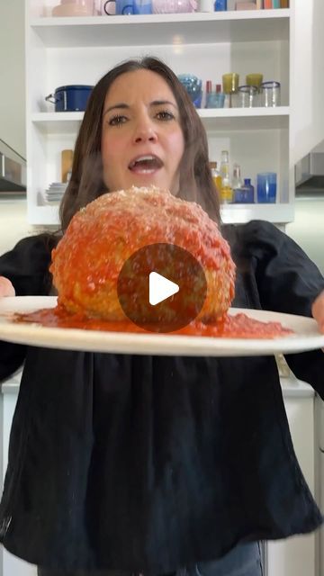 Nicolemcmom Recipes, Sunday Sauce Recipe, Nicole Mclaughlin, Meat Patties, Meatball Pasta, Sunday Sauce, Dinner Meals, Insta Pot, Food Dinner