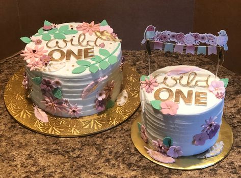 Wild One Girls 1st Birthday Cake, Wild One Smash Cake Girl, Wild One Birthday Cake For Girl, Floral Birthday Cake, Third Birthday Girl, First Birthday Cupcakes, Smash Cake Girl, Twins 1st Birthdays, Wild One Birthday