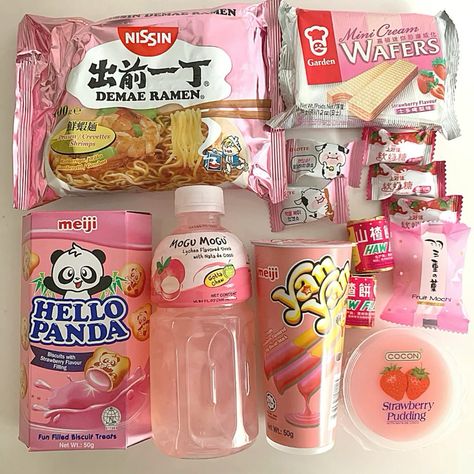 #korean #pink #snacks #yummy #aesthetic #1 Snacks Japonais, Kreative Snacks, Kawaii Cooking, Asian Snacks, Cute Snacks, Läcker Mat, Think Food, Sweet Snacks Recipes, Japanese Snacks