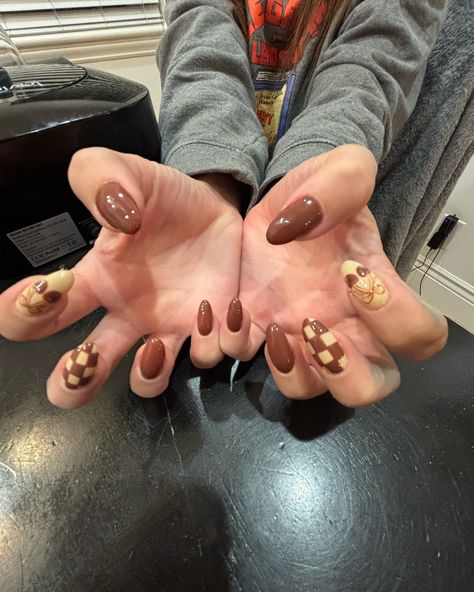 Chocolate cherries 🍒#nailsnailsnails #nails #nailart #nailsofinstagram #brownnails #fallnails #cherrynails Chocolate Cherries, Nails Nailart, Nail Art, Nails, Nail Arts