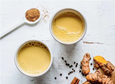 Fall is just around the corner and we're ready to get cozy! Whether you're in need of a morning pick me up, or want to wind down at night, we've got you covered with an easy latte recipe that combines the nourishing benefits of both tur... Pane Dolce, Dandelion Tea, Turmeric Latte, Turmeric Tea, Avocado Smoothie, Golden Milk, Flavored Tea, Milk Recipes, Milkshakes