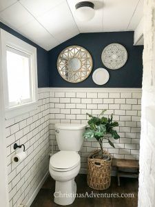 hale navy benjamin moore dark paint in small bathroom with white subway tile Hale Navy Bathroom, Studio Mcgee Kitchen Island, Kitchen Mcgee, Bathroom Paint Colors Blue, Benjamin Moore Hale Navy, Blue Bathroom Paint, Mcgee Kitchen, Studio Mcgee Living Room, Paint Benjamin Moore