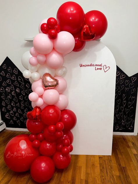 Perfect and simple balloon decor for Valentine’s 💗❤️ Valentines Arch Ideas, Valentine Balloon Arch Ideas, Galentines Balloon Arch, Valentine Ballons Ideas, Valentines Balloon Backdrop, Valentines Day Balloon Arch, Valentine Balloon Arch, Valentine’s Day Balloon Garland, Valentine Balloon Ideas