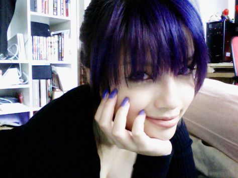 cute. Black Blue And Purple Hair, Bluish Purple Hair, Purple Bangs, Rockstar Hair, Indigo Hair, Clothes Makeover, Red Hair Inspo, Bella Hair, Extreme Hair