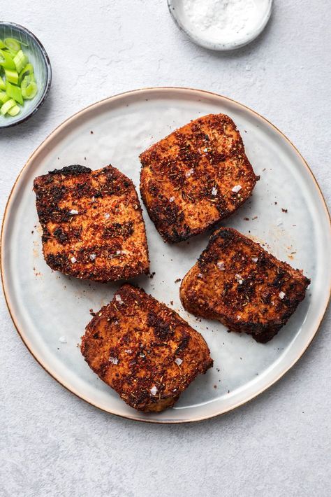 Blackened Tofu, Ways To Cook Tofu, Blackening Seasoning, Holiday Entrees, Vegan Dinner Party, Recipes To Make For Dinner, Tofu Recipes Healthy, Cajun Spice Mix, Dinner Party Dishes