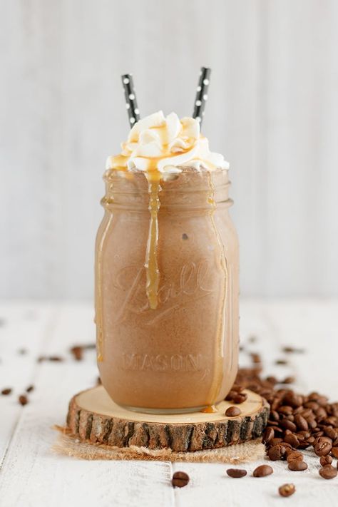 Salted Caramel Mocha Protein Shake - Jennifer Meyering Salted Caramel Protein Shake, Caramel Protein Shake, Caramel Biscotti, Mocha Protein Shake, Salted Carmel, Ninja Kitchen, Salted Caramel Mocha, Caramel Frappuccino, Caramel Mocha