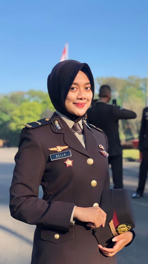 Jimmy Lin, Muslimah Style, Hospitality Uniform, Army Girl, Military Uniform, Beautiful Hijab, Cha Eun Woo, Wonder Woman, Thing 1