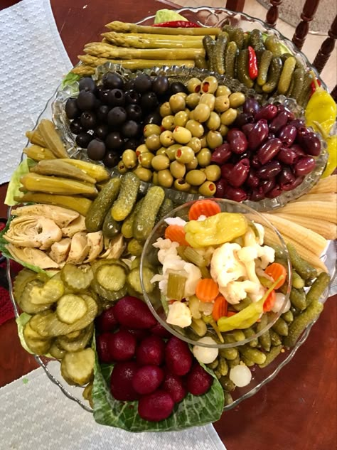 Relish Tray For Thanksgiving, Appetizer Table Display Simple Party Ideas, 50th Anniversary Charcuterie Board, Wedding Veggie Tray Display Ideas, Shrimp Charcuterie Board, Pickle Charcuterie, Charcuterie Board Baby Shower Ideas, Thanksgiving Relish Tray, Veggie Platter Display