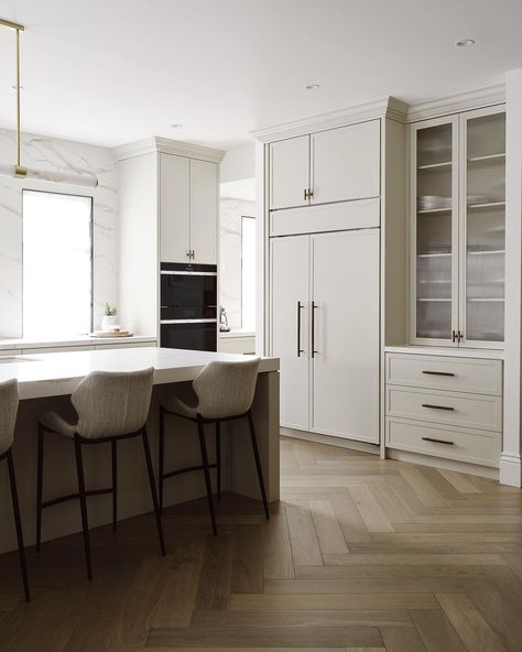 Kitchen Envy 🤍 Soft tones and textures, complimented by the subtle washed grey hue of our Storm floorboards in herringbone… | Instagram Modern Provincial Kitchen, Herringbone Floor Kitchen, Provincial Kitchen, Modern Provincial, Kitchen Beige, Vision Design, Fluted Glass, Integrated Fridge, Herringbone Floor