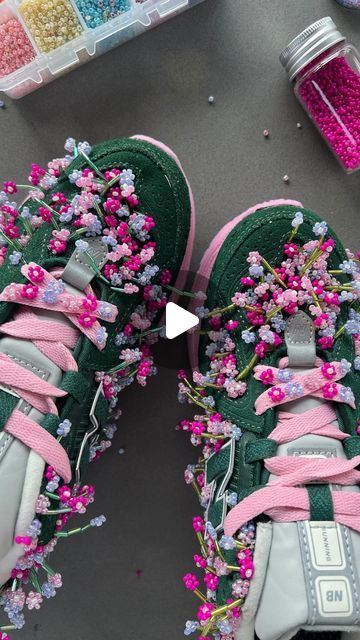 Coquette Sneakers, Shoes Beads, Wearable Crafts, New Balances, Clothes Hacks, Beaded Shoes, Couture Outfits, Diy Clothing, Do It Yourself Projects