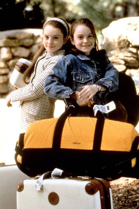 Parent Trap Movie, Trapped Movie, The Parent Trap, Parent Trap, Classic Denim Jacket, Lindsay Lohan, Teen Vogue, Iconic Movies, Film Serie