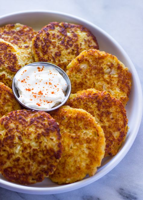 Cauliflower Cheddar Fritters (Pancakes) | Gimme Delicious Cauliflower Cheddar, Gimme Delicious, Cheese Cauliflower, Frozen Cauliflower, Cauliflower Fritters, Grated Cheese, Cauliflower Recipes, Veggie Burger, Croquettes