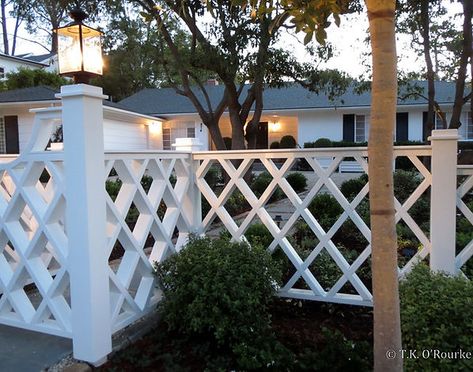 Redwood Fence Diamond Pattern Metal Patio Cover, Painted Wood Fence, Iron Railings Outdoor, Fence Trellis, Pergola Deck, Redwood Fence, Cottage Gardening, Fence Railing, Deck Fence