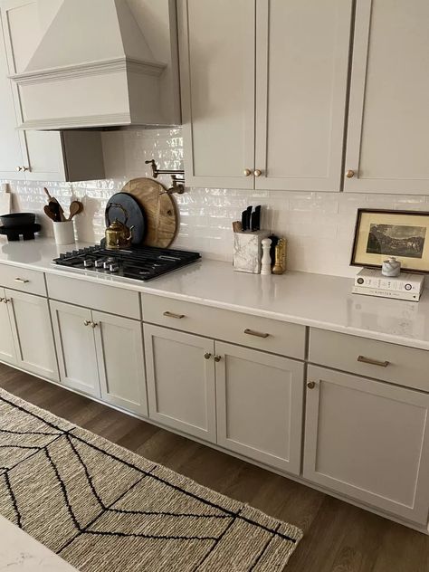 50 Small Kitchen Storage Ideas You'll Wish You Knew Sooner Kitchen Cabinets Beige, Beige Kitchen Cabinets, Greige Kitchen, Taupe Kitchen, Off White Cabinets, Beige Cabinets, Off White Kitchens, Galley Style Kitchen, Black Countertops