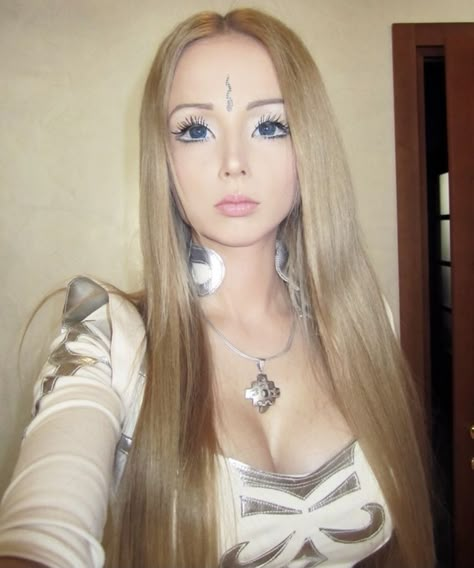 Russian Barbie, Human Barbie, Cosmic Witch, Valeria Lukyanova, Pink Era, No Ordinary Girl, Alena Shishkova, Human Doll, Pretty Pink Princess