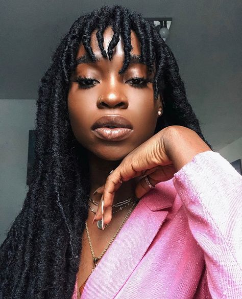 obsessed with this loc’d bayang. 💕@africanjawn Long 4c Hair, Bangs For Long Hair, Twisted Bangs, Natural African American Hairstyles, American Hairstyles, Faux Locs Hairstyles, Short Braids, 4c Hair, Dreadlock Hairstyles