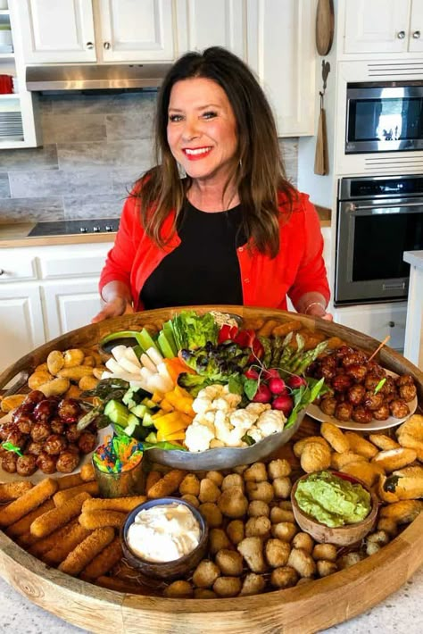 Easy Epic Easter Entertaining Snack Board