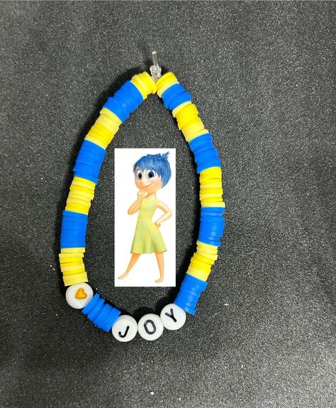 Inside Out Bracelet Ideas, Make Clay Beads, Joy Inside Out, Heishi Bracelet, Bracelet Inspo, Clay Bead, Bracelet Ideas, Personalized Bracelets, Jewelry Diy