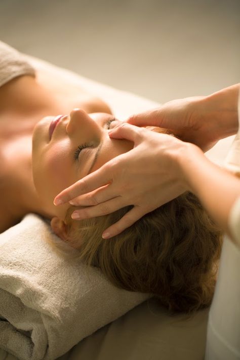 Mother's Day gift: A head massage because it's the grown-up version of getting your hair played with. :) Permanent Makeup Studio, Massage Pictures, Cup Of Jo, Sports Massage, Massage Room, Head Massage, Spa Offers, Skin Clinic, Health Club