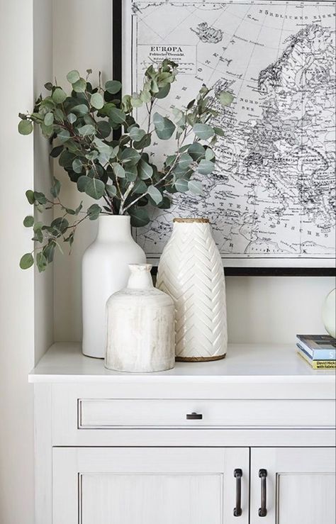 Marble is still a good trendsetter at the moment, its just so versatile in any decor setting and will suit many decor styles in your home. #marblevase #eucalyptus #mapprints Koti Diy, Interior Design Per La Casa, White Vases, Cheap Home Decor, Handmade Home, 인테리어 디자인, Home Decor Accessories, Home Decor Inspiration, Vases Decor