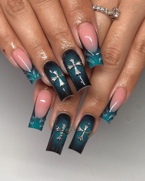 #nails #nailart #nailtech #fall #nail2inspire #nailsart #autumnseason #naildesign #fallnails Teal Acrylic Nails, Teal Nail Designs, Acrylic Nails Nude, The Best Nails, I Nails, Gold Acrylic Nails, Green Acrylic Nails, Teal Nails, Winter Nail Ideas